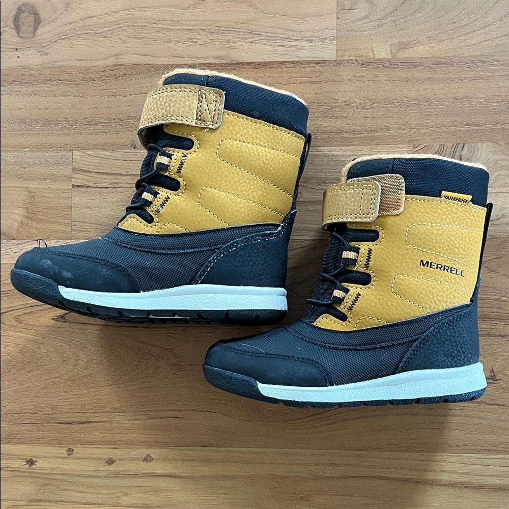 Merrell Kids' Snow Boots EUC Size 8